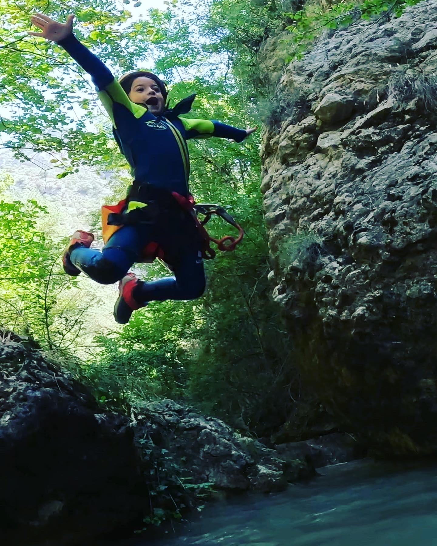 4BDA6F97-819D-4EB7-8C3D-C63AB5A146E2