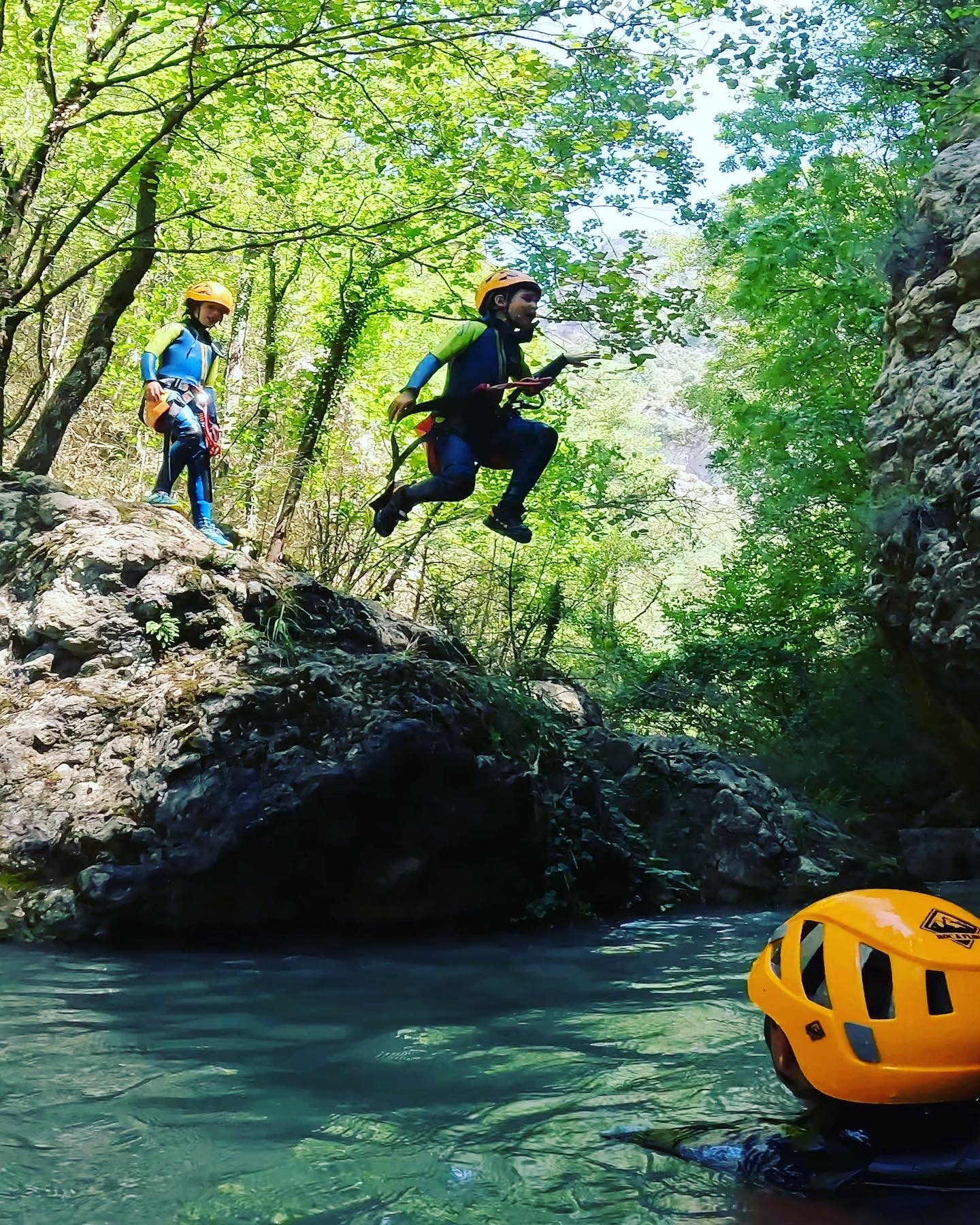 7095D3F8-1299-4AED-B8E5-C9C7E893E3C0